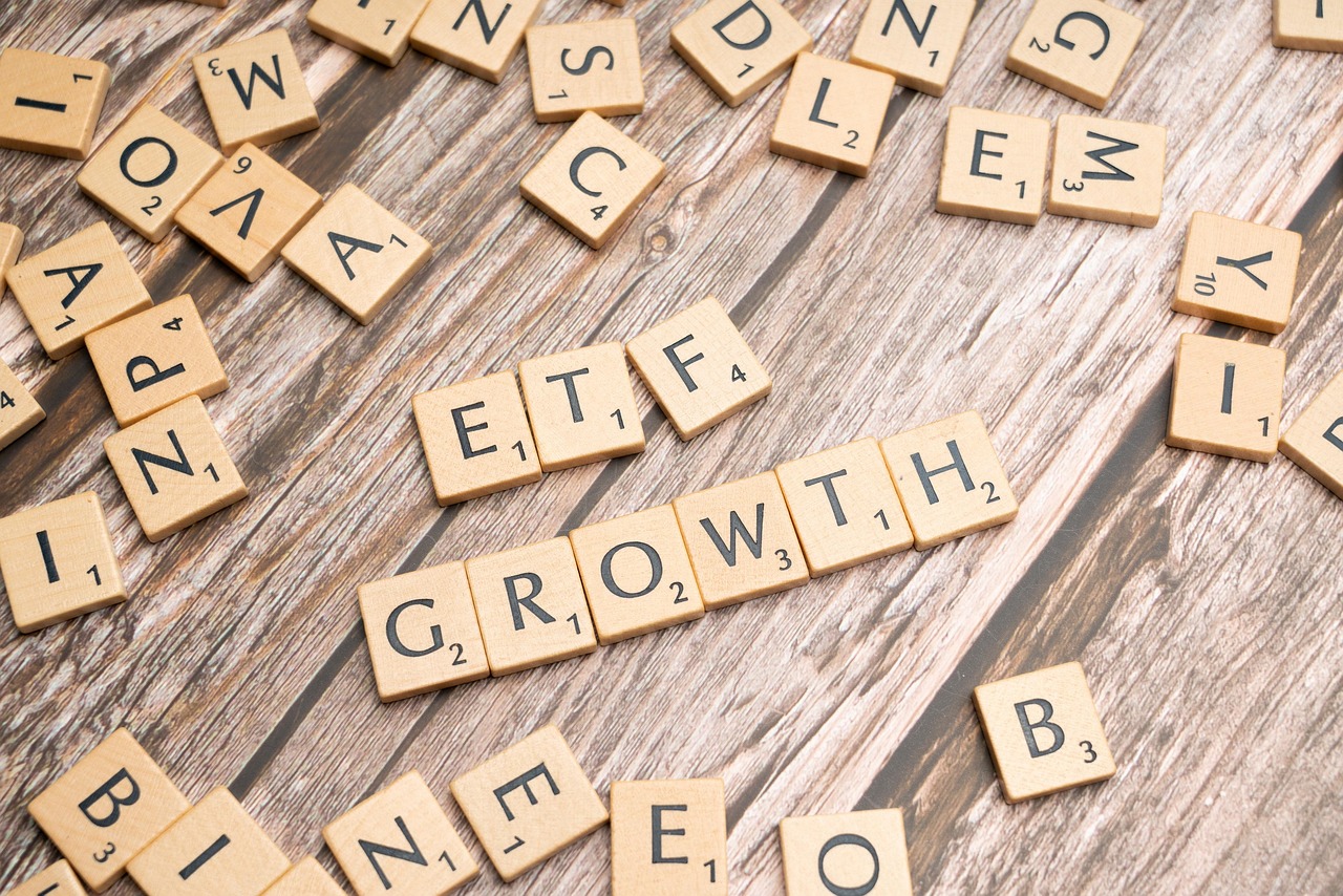 erfahren sie alles über etfs (exchange traded funds) – eine kosteneffiziente und flexible investitionsmöglichkeit. entdecken sie, wie etfs funktionieren, ihre vorteile sowie tipps für den einstieg in die welt der börsenfonds.