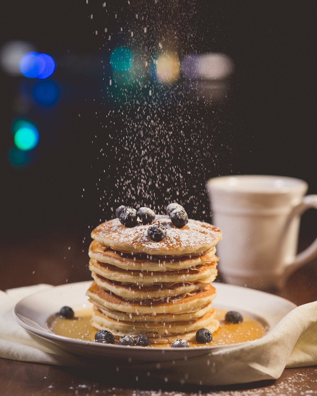 genießen sie die perfekten fluffy pancakes – leicht, luftig und einfach zuzubereiten! diese köstlichen pfannkuchen sind ideal für ein gemütliches frühstück oder einen brunch mit freunden. lassen sie sich von ihren zarten aromen verzaubern!